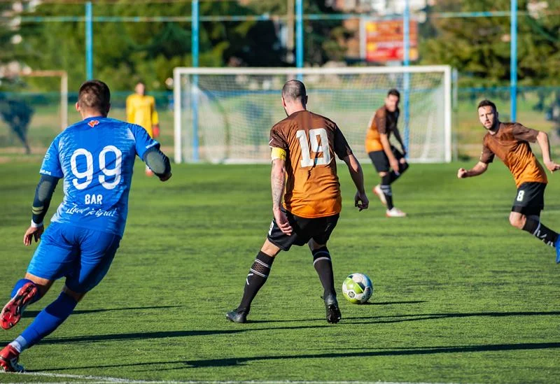 sportowcy amatorzy korzystają z wanny do regeneracji